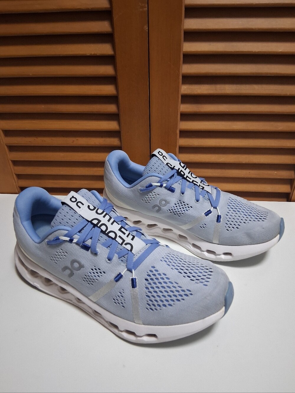 On Cloudsurfer Heather/White Womens Running Sneakers Size 9.5 - Picture 4 of 7